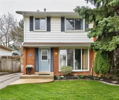 146 MCCRANEY Street W, Oakville, ON L6H 1H6