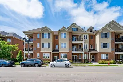 2338 TAUNTON Road 206, Oakville, ON L6H 0L3