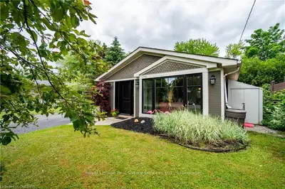 1169 PINEGROVE Road, Oakville, ON L6L 2W3