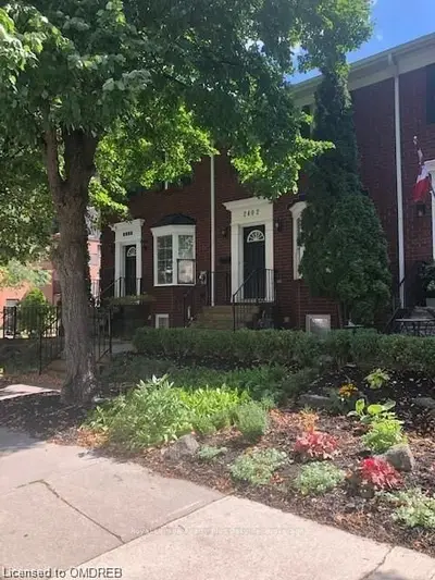 2402 MARINE Drive, Oakville, ON L6L 1C7