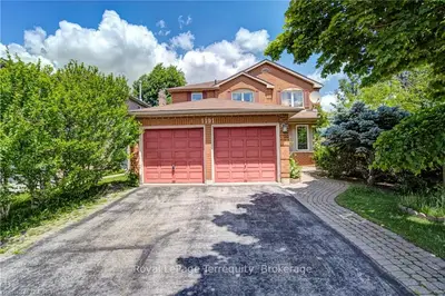 1191 Gable Drive, Oakville, ON L6J 7N8