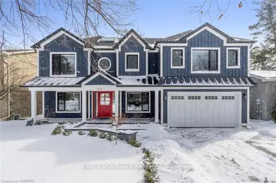 2328 CHEVERIE Street, Oakville, ON L6J 5W4