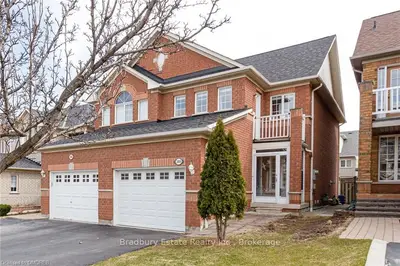 388 WILDGRASS Road, Mississauga, ON L5B 4H2