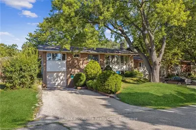 1226 KINGSMEAD Crescent, Oakville, ON L6H 2K6