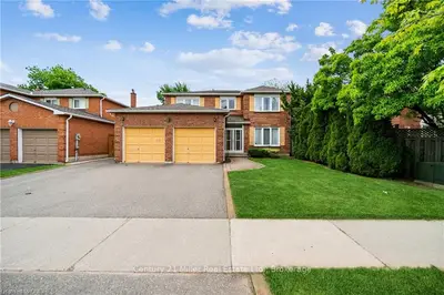 2088 GRAND Boulevard, Oakville, ON L6H 4X8