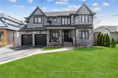 490 TRILLIUM Drive, Oakville, ON L6K 1S9