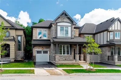 3305 Vernon Powell Drive, Oakville, ON L6H 7C5