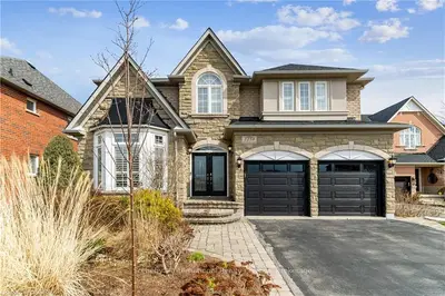 2250 WOODBRIAR Court, Oakville, ON L6M 4Z4