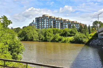 2511 LAKESHORE Road W 805, Oakville, ON L6L 6L9