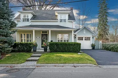 154 FORSYTHE Street, Oakville, ON L6K 3K3