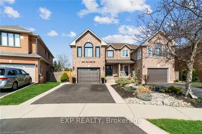 2284 DALE RIDGE Drive, Oakville, ON L6M 3L5