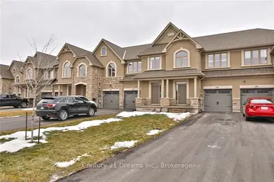 2492 Elder Lane, Oakville, ON L6M 1P2