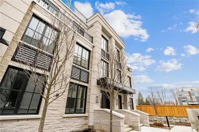1205 GOOSEBERRY Lane 402, Mississauga, ON L5B 0G7