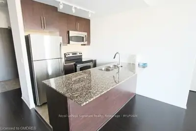 223 Webb Drive 803, Mississauga, ON L5B 0E8