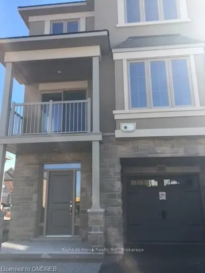 2353 NATASHA Circle, Oakville, ON L6M 1N9