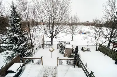 2445 Stefi Trail, Oakville, ON L6H 5Y4