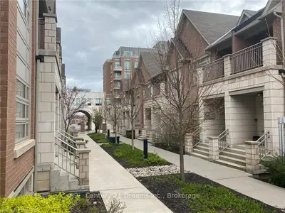 2460 PRINCE MICHAEL Drive 46, Oakville, ON L6H 0G8