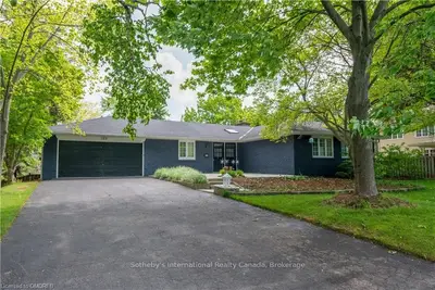 169 MORRISON Road, Oakville, ON L6J 4J3