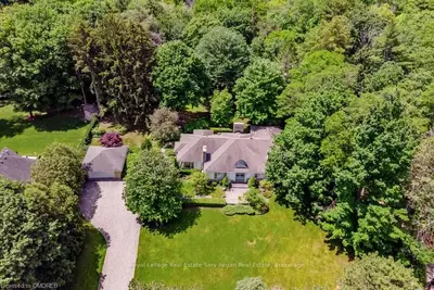 1330 Oak Lane, Mississauga, On L5h 2x7