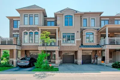 2435 GREENWICH Drive 17, Oakville, ON L6M 0J3