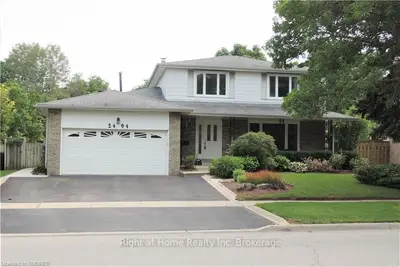 2494 TREVOR Drive, Oakville, ON L6L 5C6