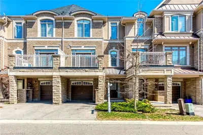 2435 GREENWICH Drive 12, Oakville, ON L6M 0S4