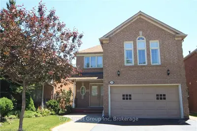 2126 Oak Bliss Crescent, Oakville, ON L6M 3K2