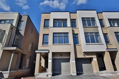 211 HUGUENOT Road, Oakville, ON L6H 0L6