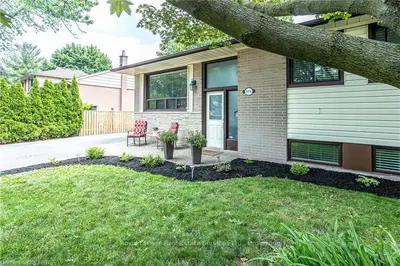 5456 SPRUCE Avenue, Burlington, ON L7L 1N9