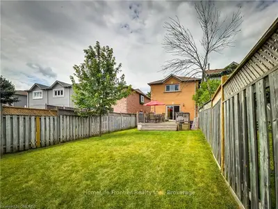 2405 Stefi Trail, Oakville, ON L6H 5Y5
