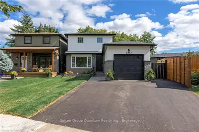 2333 GREENBANK Trail, Burlington, ON L7P 3S7