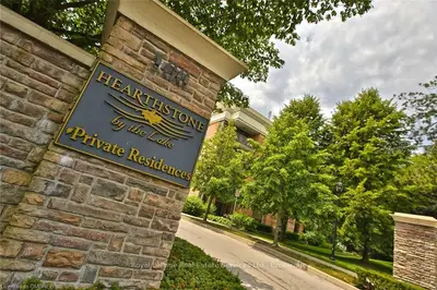 100 BURLOAK Drive 2502, Burlington, ON L7L 6P6