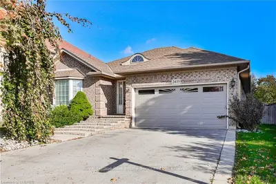 2455 TOWNE Boulevard, Oakville, ON L6H 6L3
