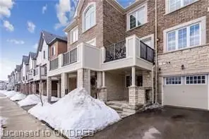 215 Betsy Drive, Oakville, On L6m 0v1