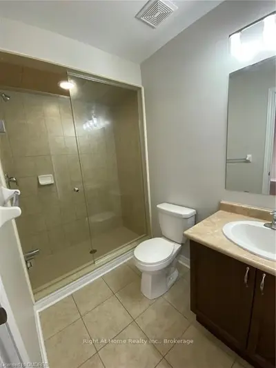 2374 BARONWOOD Drive, Oakville, ON L6M 0J8