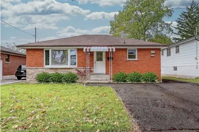1318 FISHER Avenue, Burlington, ON L7P 2L6