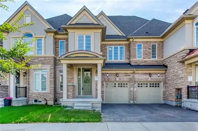 538 Terrace Way, Oakville, ON L6M 1N6