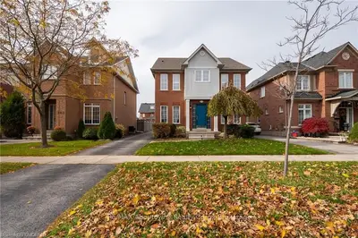499 River Glen Boulevard, Oakville, ON L6H 6N6
