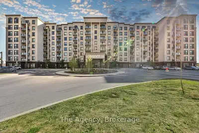 2490 OLD BRONTE ROAD Road 303, Oakville, ON L6M 0Y5