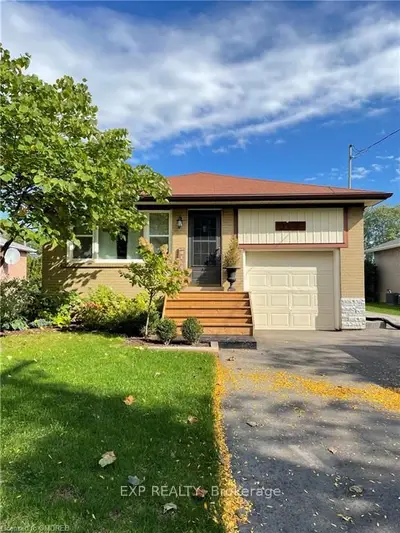 1227 HOMEWOOD Drive Upper, Burlington, ON L7P 2M5