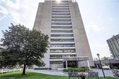 2263 MARINE Drive 707, Oakville, ON L6L 5K1