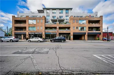 151 ROBINSON Street 205, Oakville, ON L6J 4W6