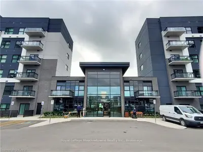 102 GROVEWOOD 212, Oakville, ON L6H 0X2