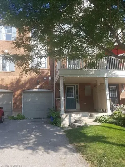 3163 STORNOWAY Circle, Oakville, ON L6M 5H8