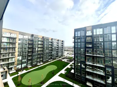 Condo Apartment in Oakville