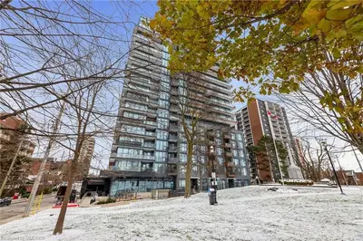 21 PARK Street 515, Mississauga, ON L5G 1L7