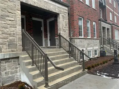 445 ONTARIO Street S 126, Milton, ON L9T 2N2