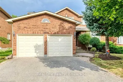 1406 GREENRIDGE Circle, Oakville, ON L6M 2K1