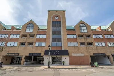 100 BRONTE Road 419, Oakville, ON L6L 6L5