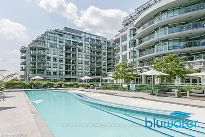 3500 LAKESHORE Road W 416, Oakville, ON L6L 0B4